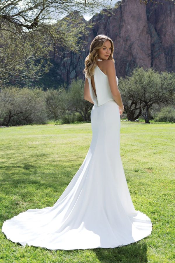 Wedding gown SH1133 - Trumpet silhouette gown with v-neck, and open cowl back made of crepe fabric - Back view